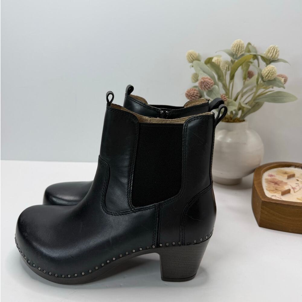 Dansko Shayna Chunky Block Heel Leather Studded Boot Black Women's 7.5/EU38 NWOB